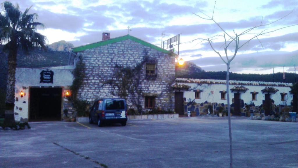Alojamiento Rural La Caseria De Piedra Restaurante 하엔 외부 사진